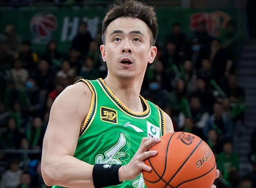 开云官网-赵继伟赛季首秀完美，CBA又来超级外援！